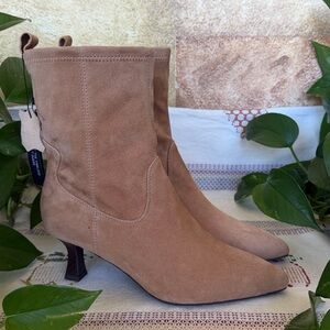NEW Tahari Women’s Sonira Leather Suede Nude Pointy Toe Calf Heel Boot Size 8.5